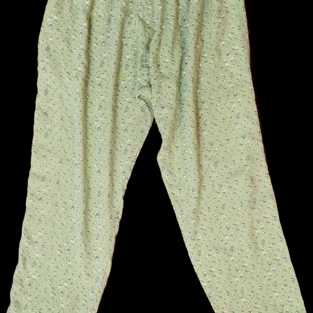 Womens Mint Green Floral Pajama Co-ord with Sleeveless V-Neck Top And Tie Waist - Picture 6 of 6